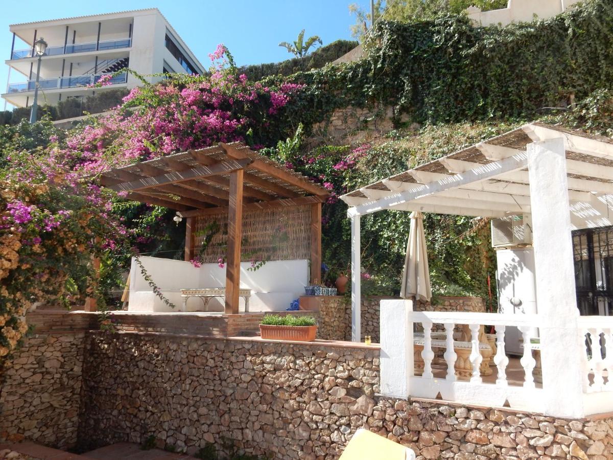 Beach Villa ,Nerja, Seaview, Pool, 3 Bedrooms, Huge Terrace And Garden Exteriör bild
